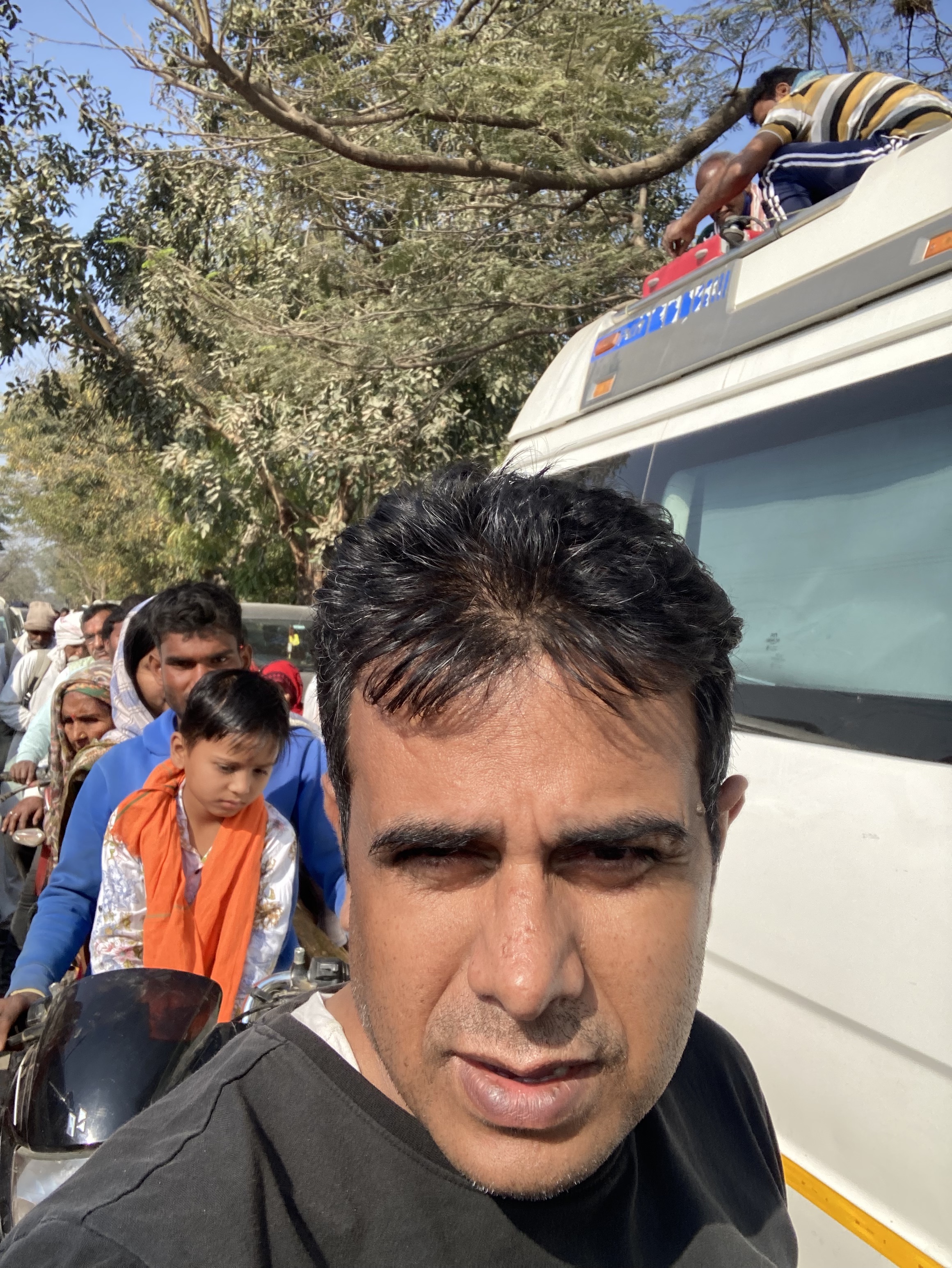 video1/Prayagraj-kumbha-pic/17-Prayagraj-Chakdodi-9-42am.jpg