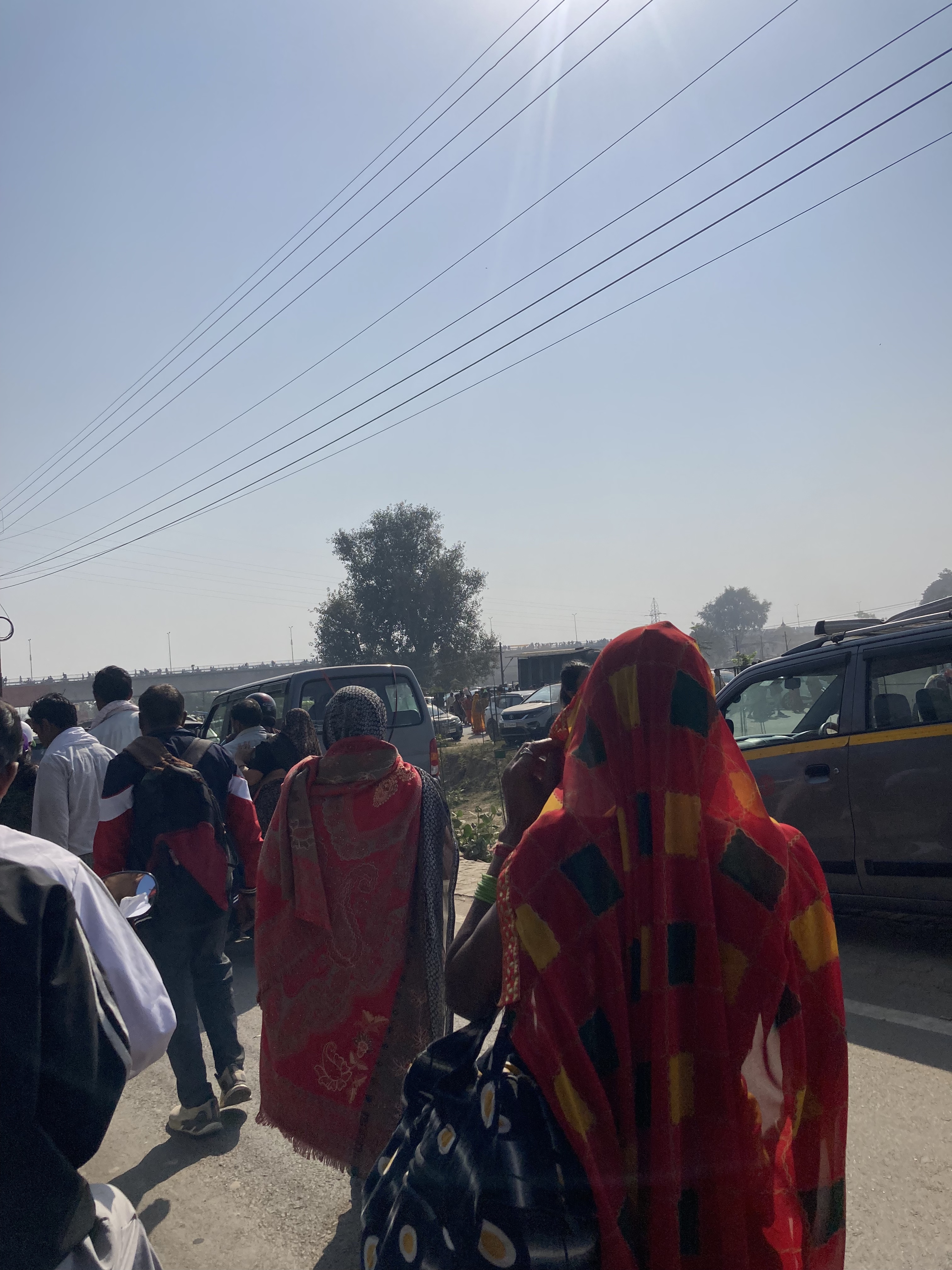 video1/Prayagraj-kumbha-pic/18-Prayagraj-Chakdodi-9-42am.jpg
